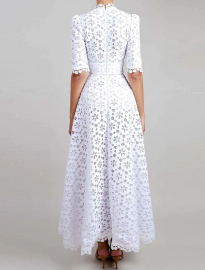 Classic Vintage Dress with a Flattering Fit