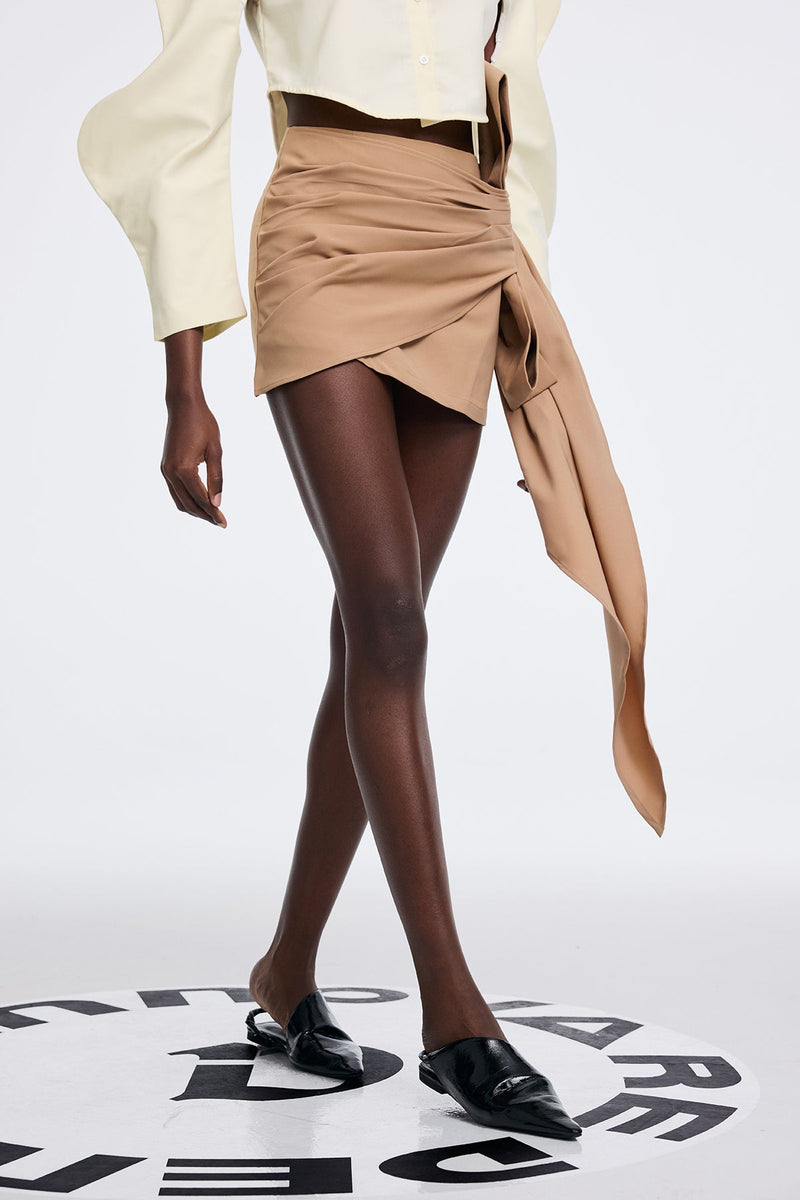 Sophisticated Garment with a Clean Classic Look
