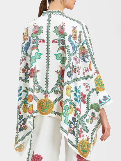 Sophisticated Blouse with a Clean Classic Look