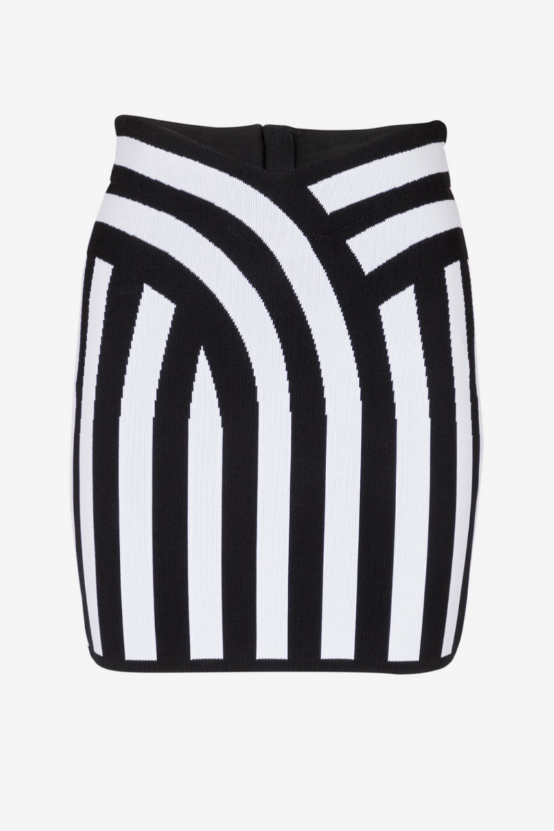 Beautifully Finished Garment in a Timeless Design