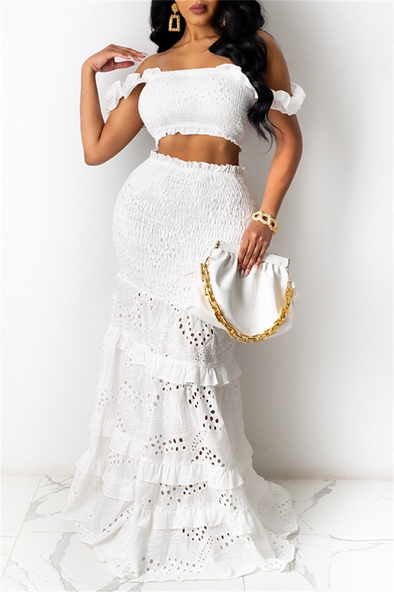Sophisticated Garment with a Clean Classic Look