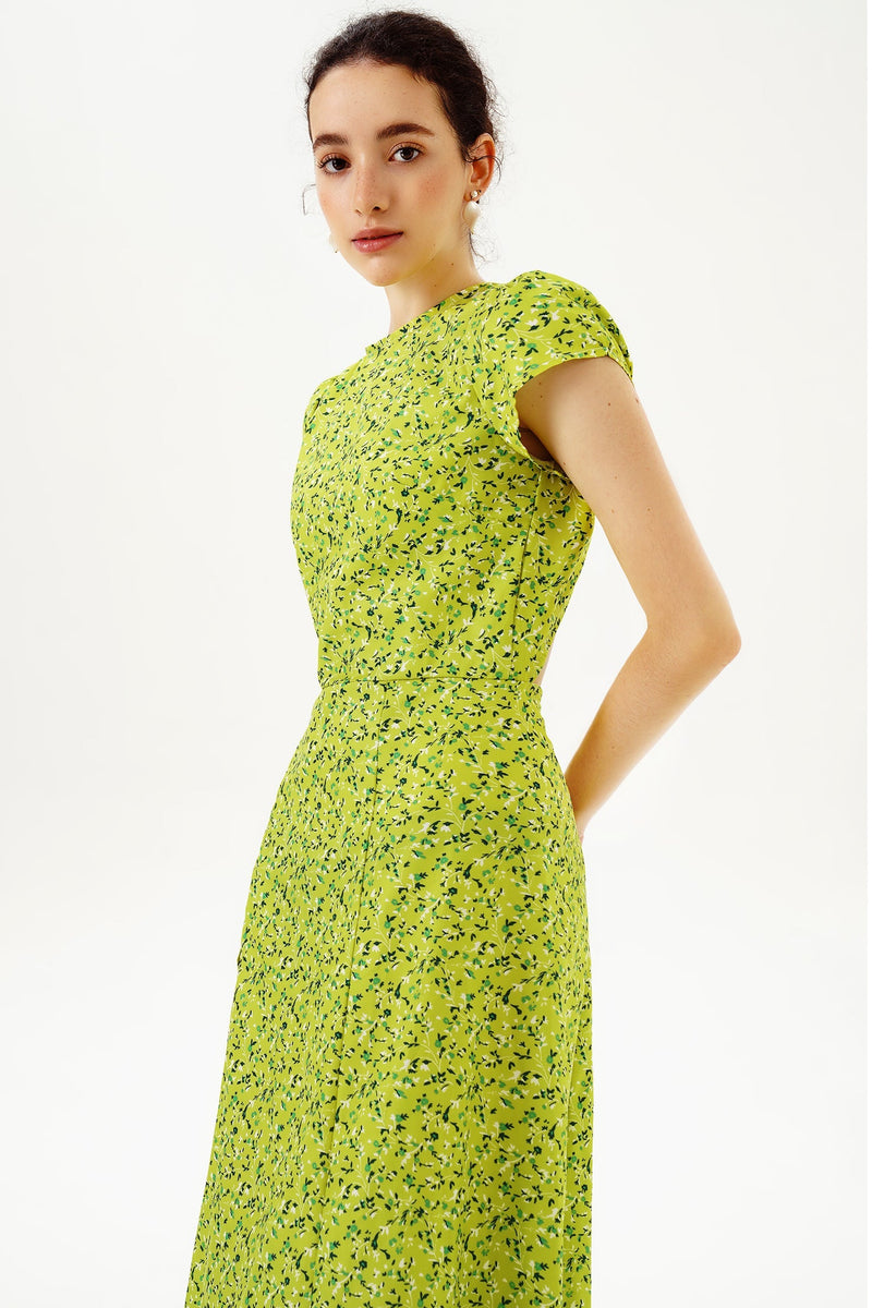 Classic Vintage & Enduringly Stylish Dress