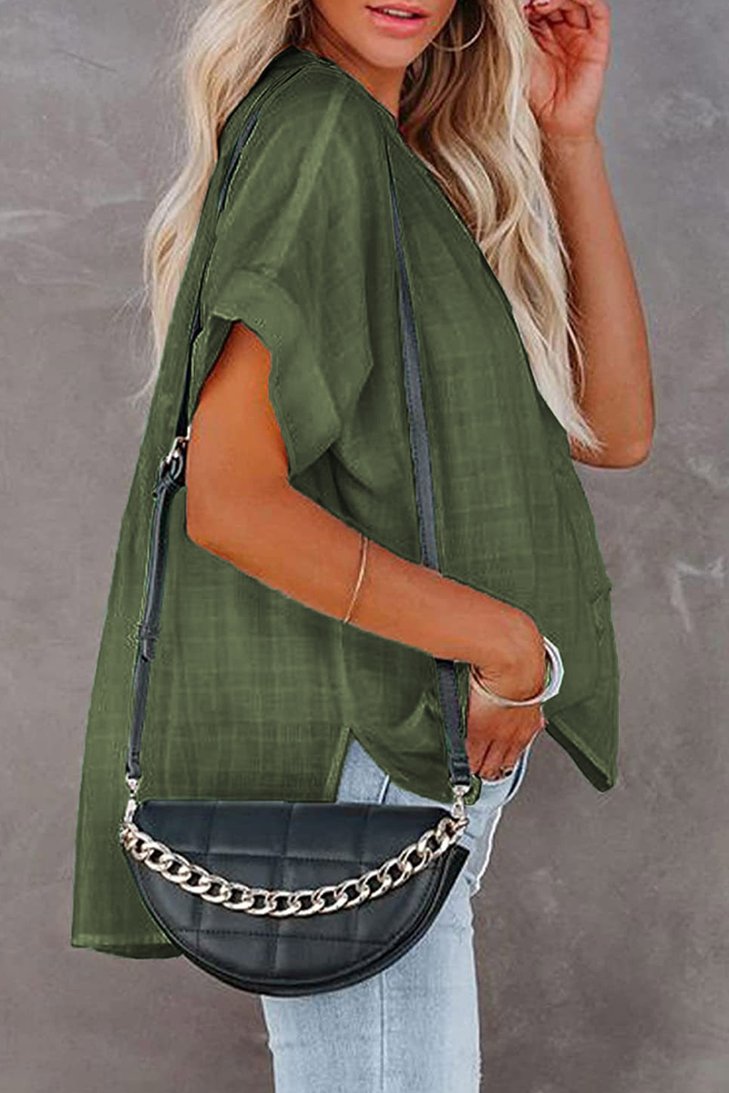 Beautifully Finished Top in a Timeless Design