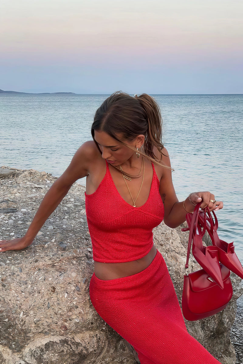 Gracefully Styled Garment for Any Occasion