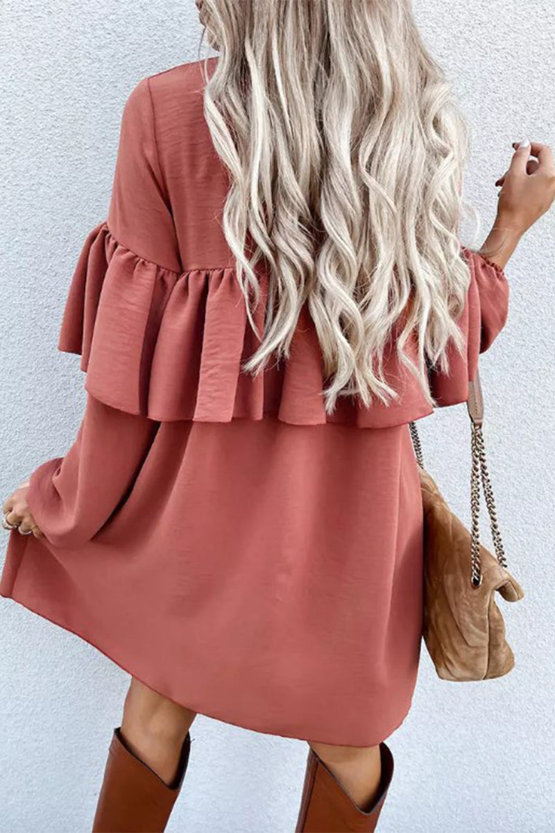 Beautifully Finished Dress in a Timeless Design