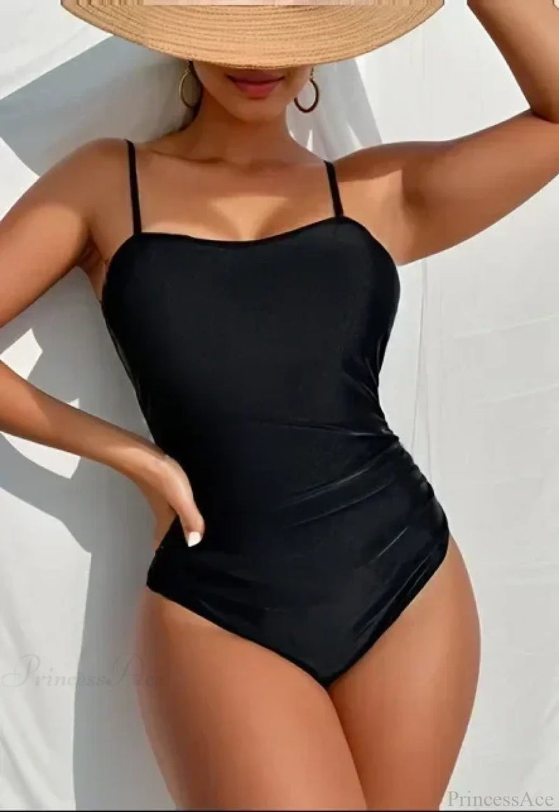 Gracefully Styled Garment for Any Occasion