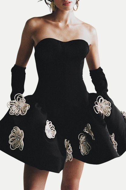 Classic Vintage & Enduringly Stylish Dress