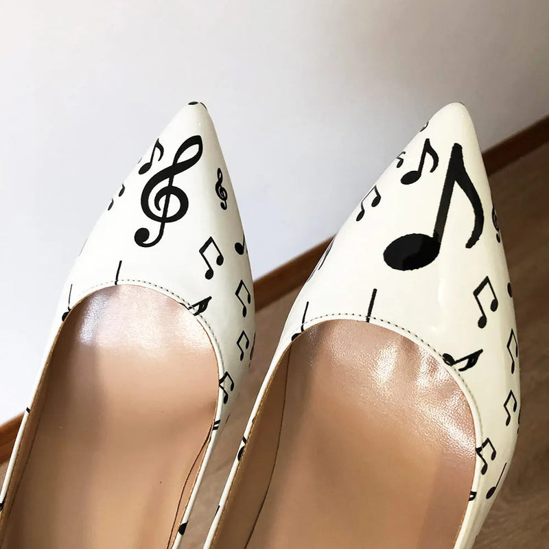 Effortlessly Elegant Heels with a Timeless Design