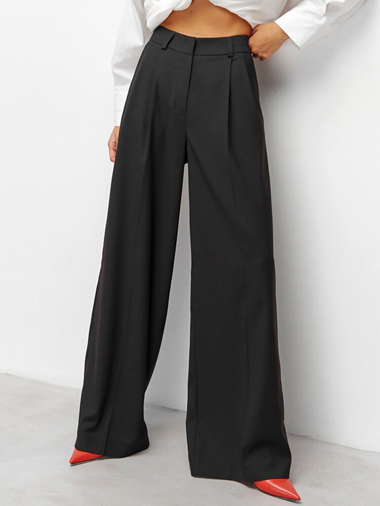 Gracefully Styled Pants for Any Occasion