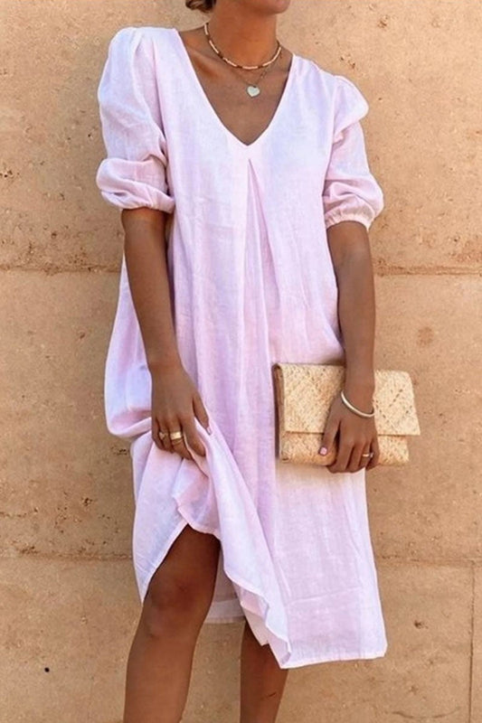 Effortlessly Elegant Dress with a Timeless Design