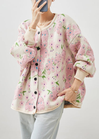Well Tailored Cardigan with a Graceful Silhouette