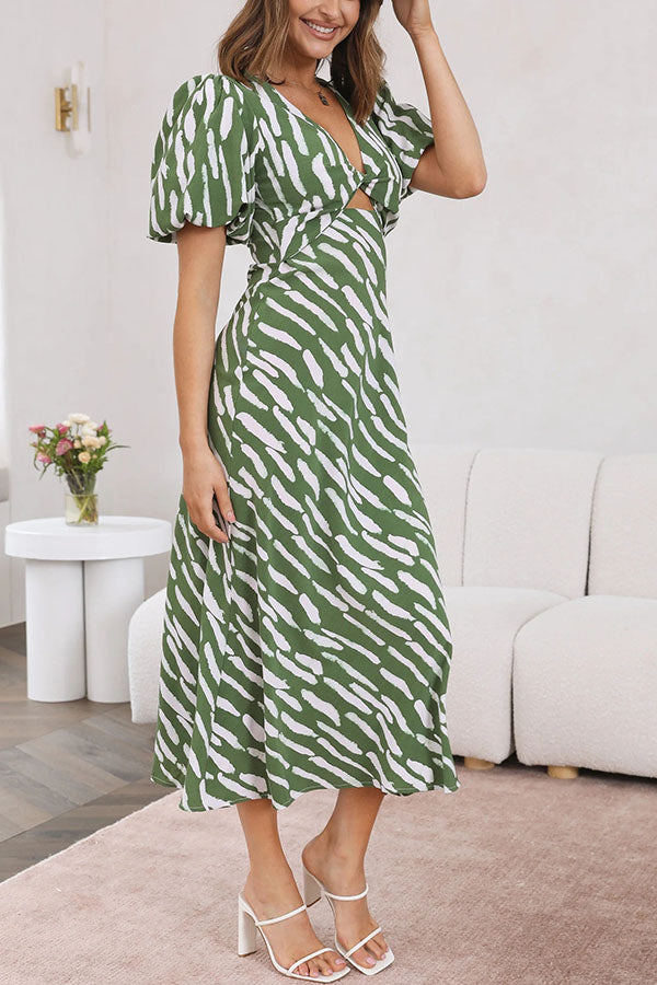 Gracefully Styled Dress for Any Occasion