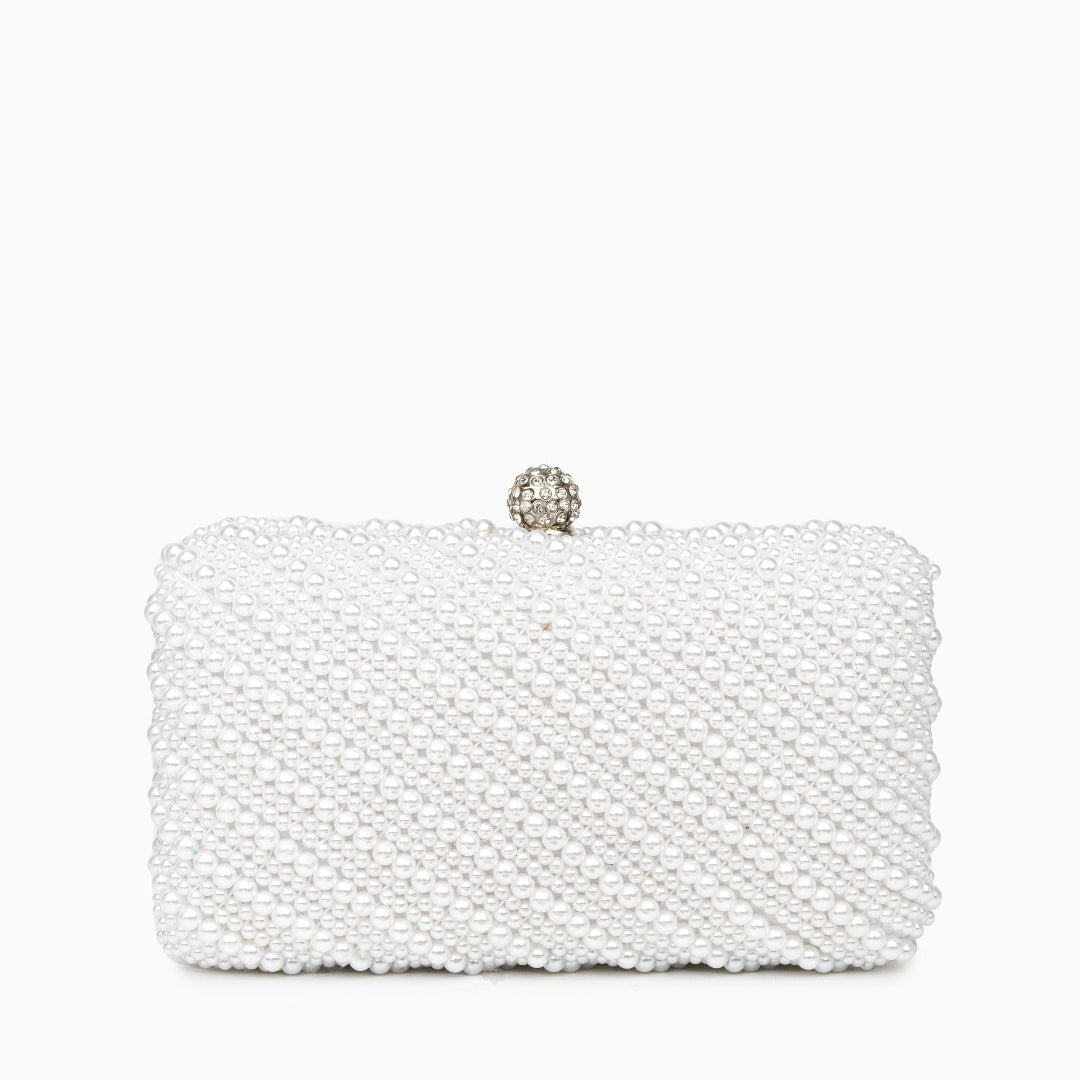 Beautifully Finished Garment in a Timeless Design