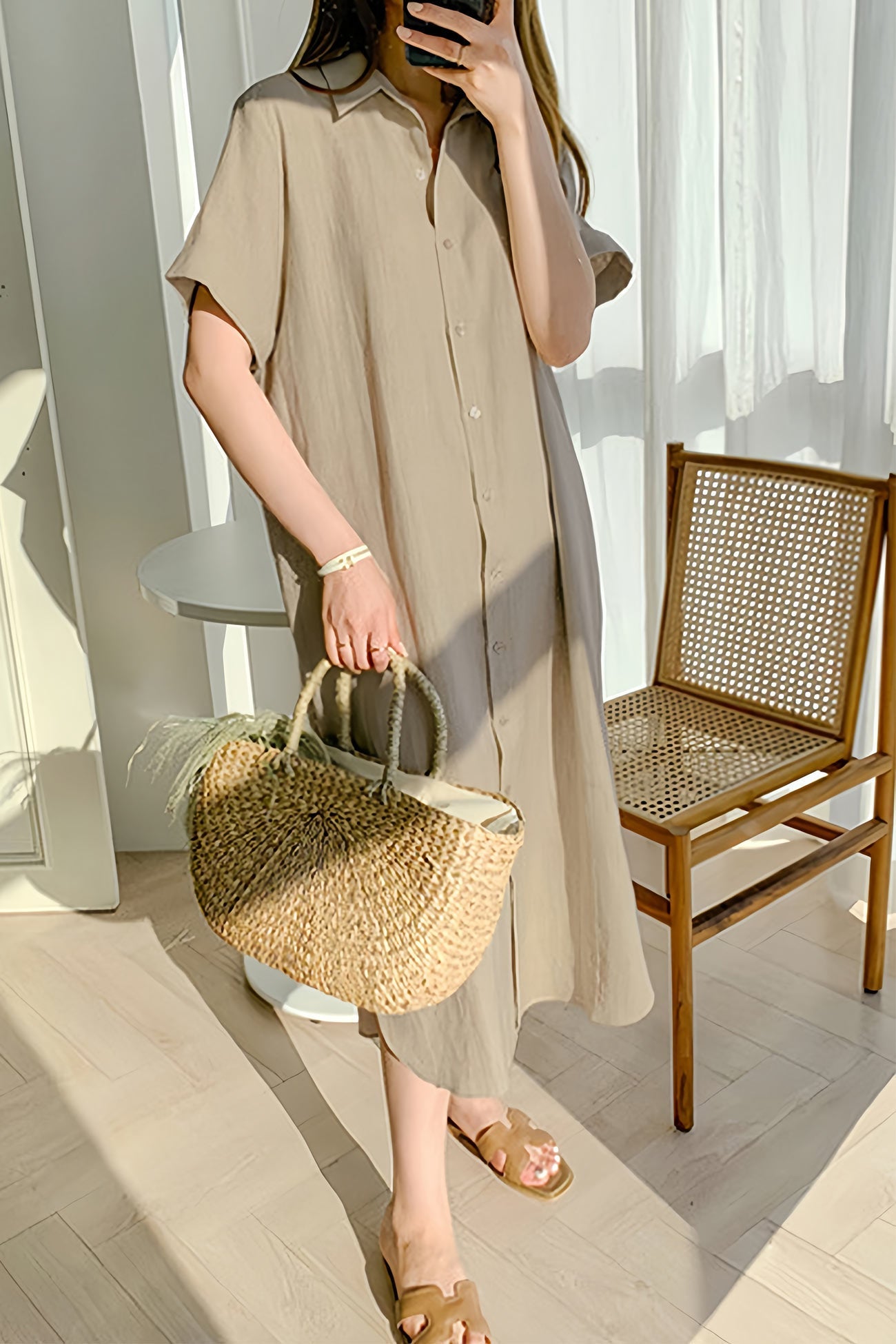 Effortlessly Elegant Dress with a Timeless Design