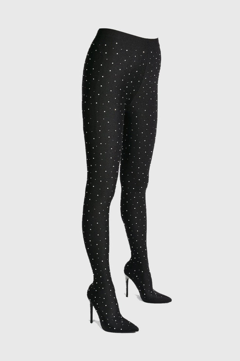 Well Tailored Boots with a Graceful Silhouette