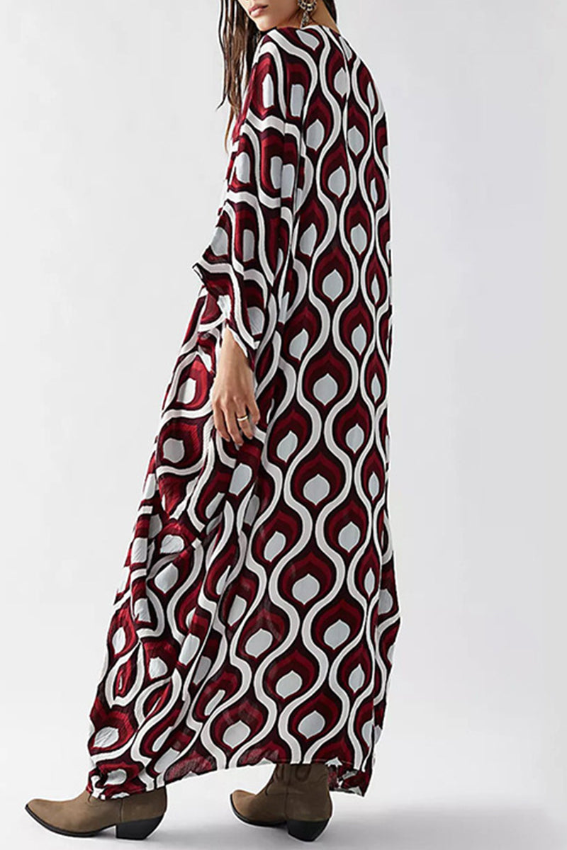 Effortlessly Elegant Garment with a Timeless Design