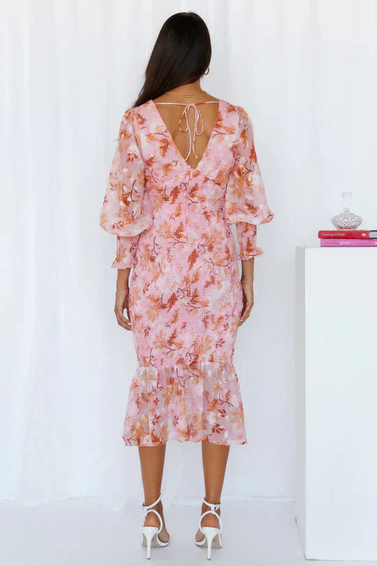 Classic Vintage & Enduringly Stylish Dress