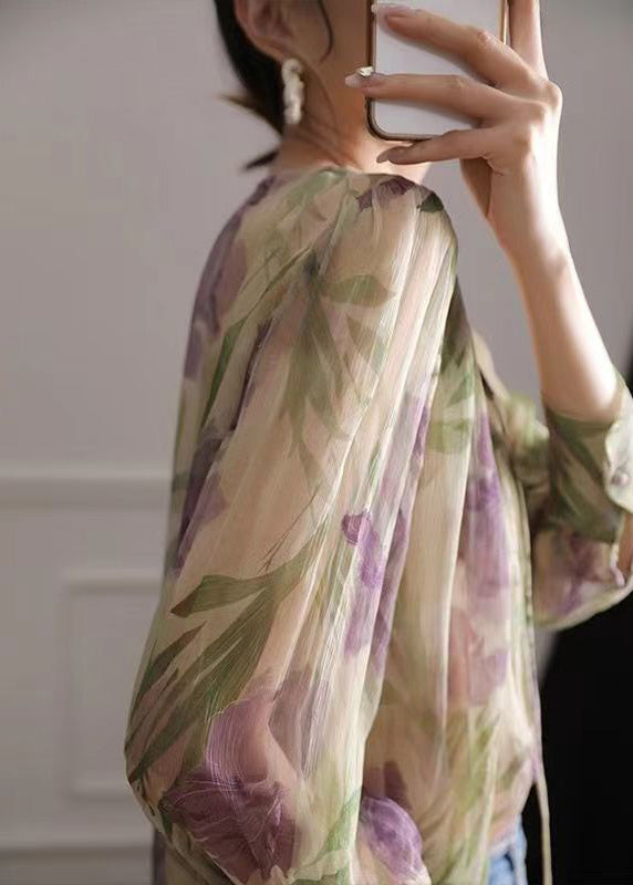 Gracefully Styled Blouse for Any Occasion