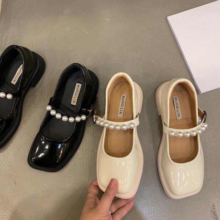 Sophisticated Shoes with a Clean Classic Look