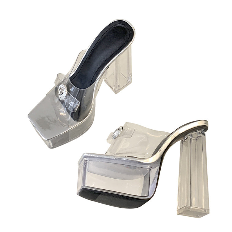 Classic Vintage Heels with a Flattering Fit
