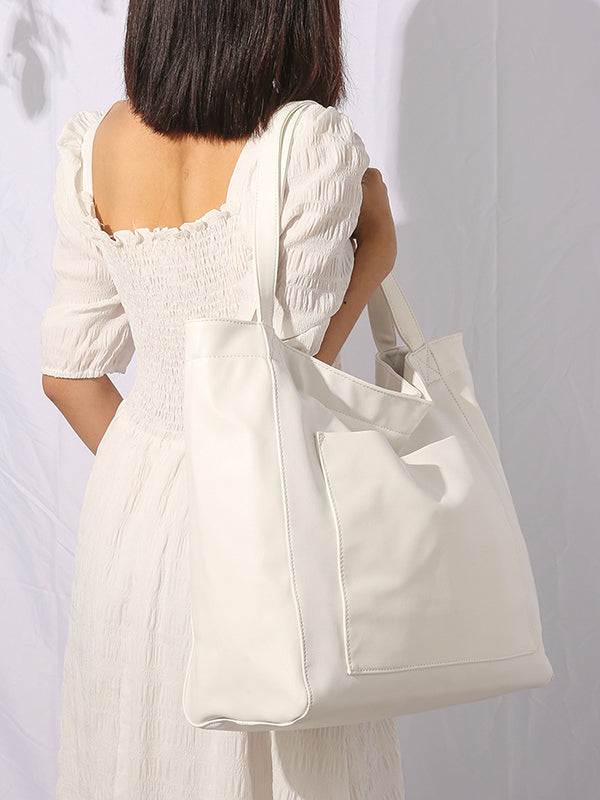 Beautifully Crafted Bag in a Classic Style