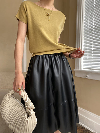 A Vintage Style Pullover with Delicate Timeless Details