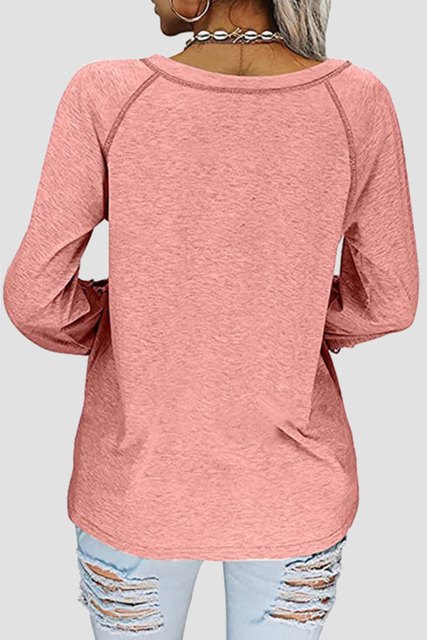 Well Tailored T-Shirt with a Graceful Silhouette