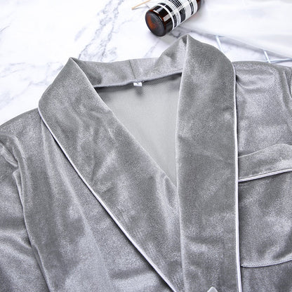 Effortlessly Elegant Garment with a Timeless Design