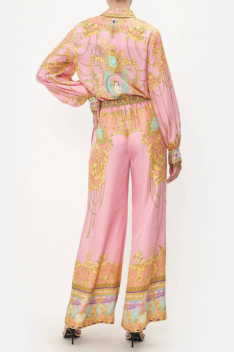 Classic Vintage Garment with a Flattering Fit