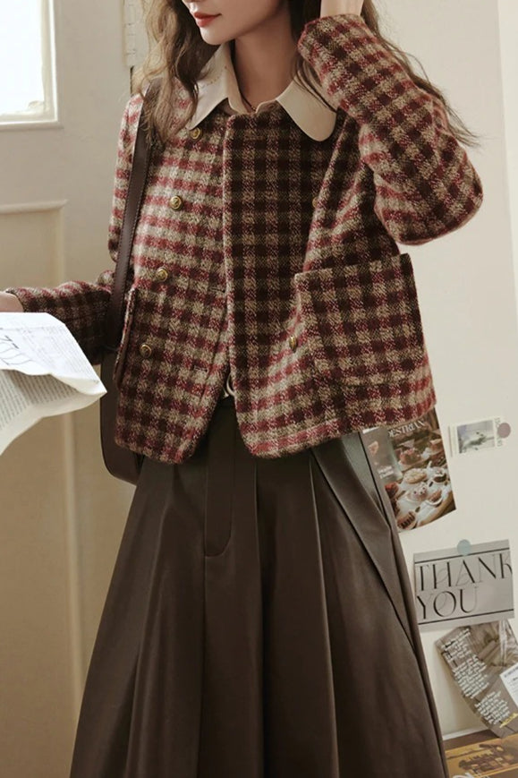 Well Tailored Jacket with a Graceful Silhouette