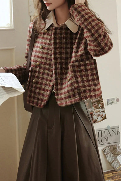 Well Tailored Jacket with a Graceful Silhouette