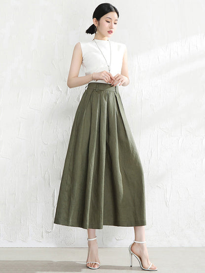 Well Tailored Pants with a Graceful Silhouette