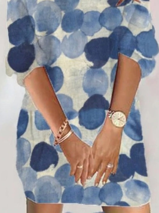 Classic Vintage Dress with a Flattering Fit