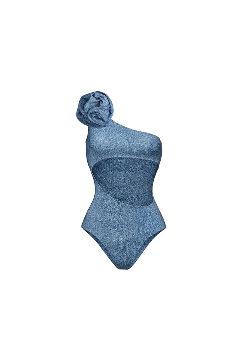 Sophisticated Garment with a Clean Classic Look
