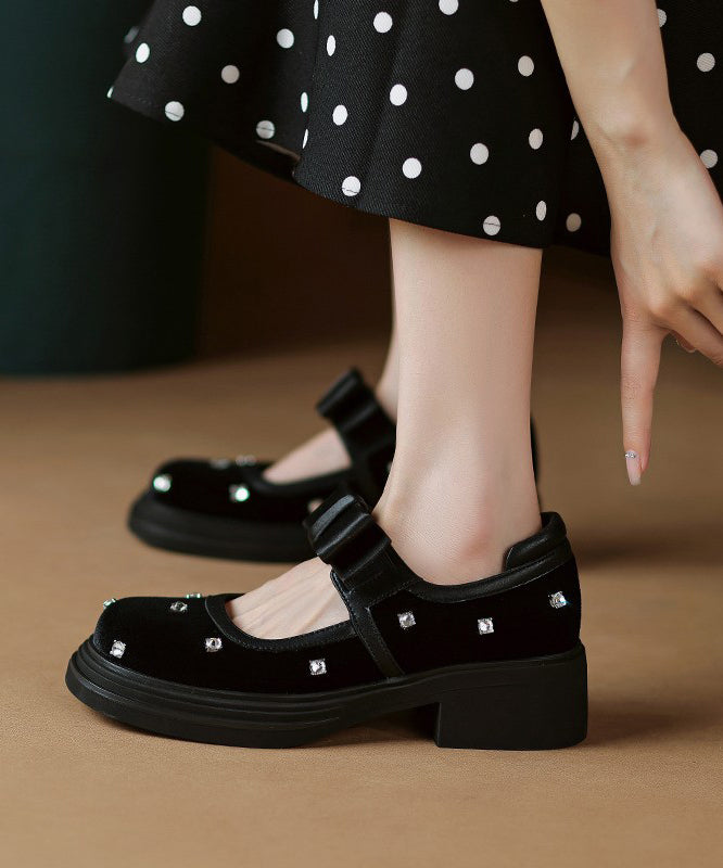 Gracefully Styled Heels for Any Occasion
