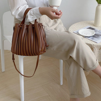 Well Tailored Bag with a Graceful Silhouette
