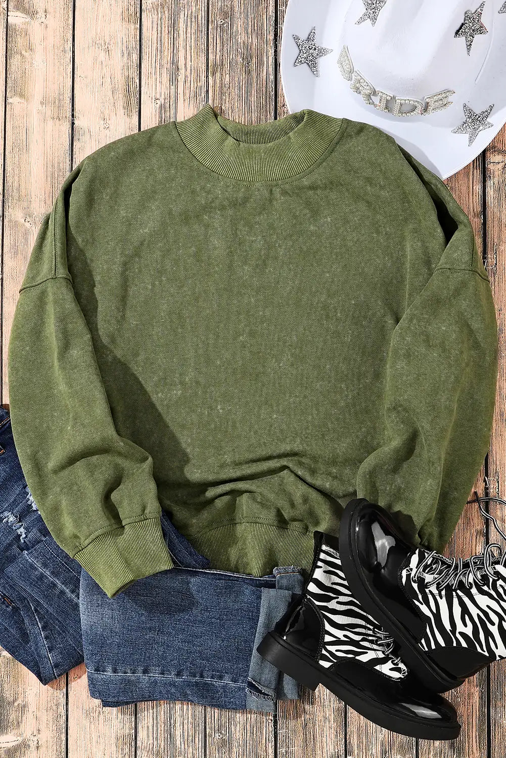 Classic Vintage Shirt with a Flattering Fit
