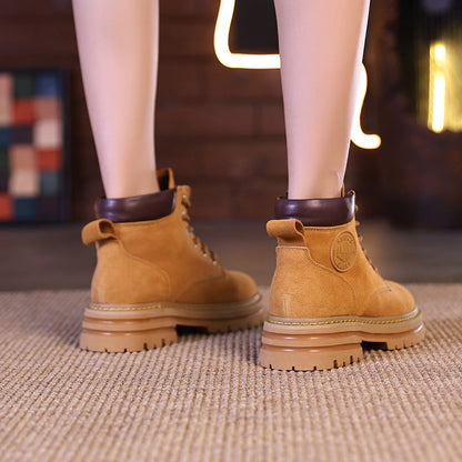 Beautifully Finished Boots in a Timeless Design