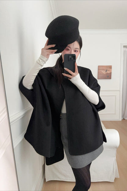 Effortlessly Elegant Coat with a Timeless Design