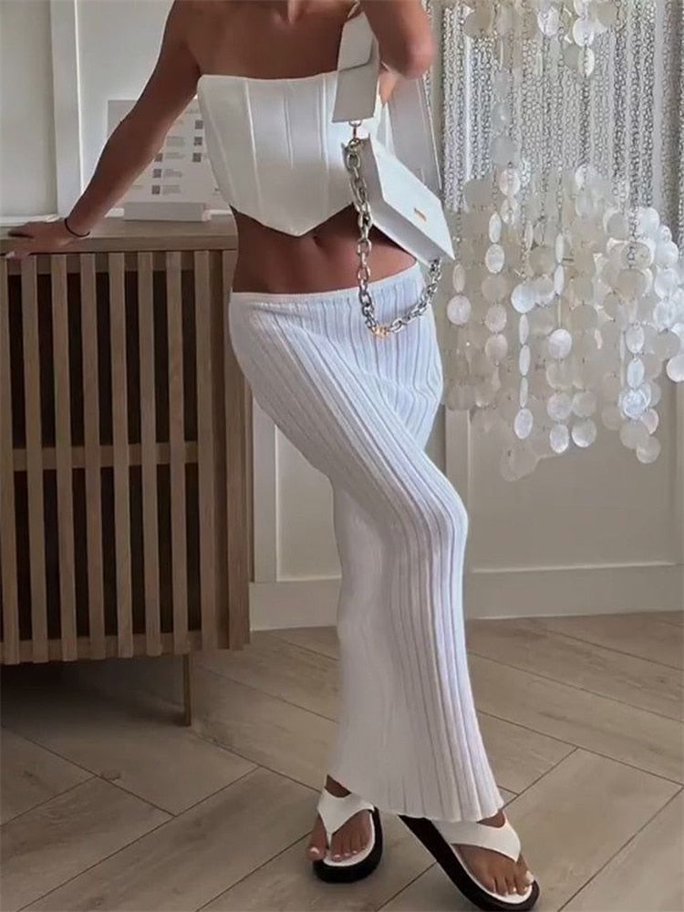 Well Tailored Garment with a Graceful Silhouette