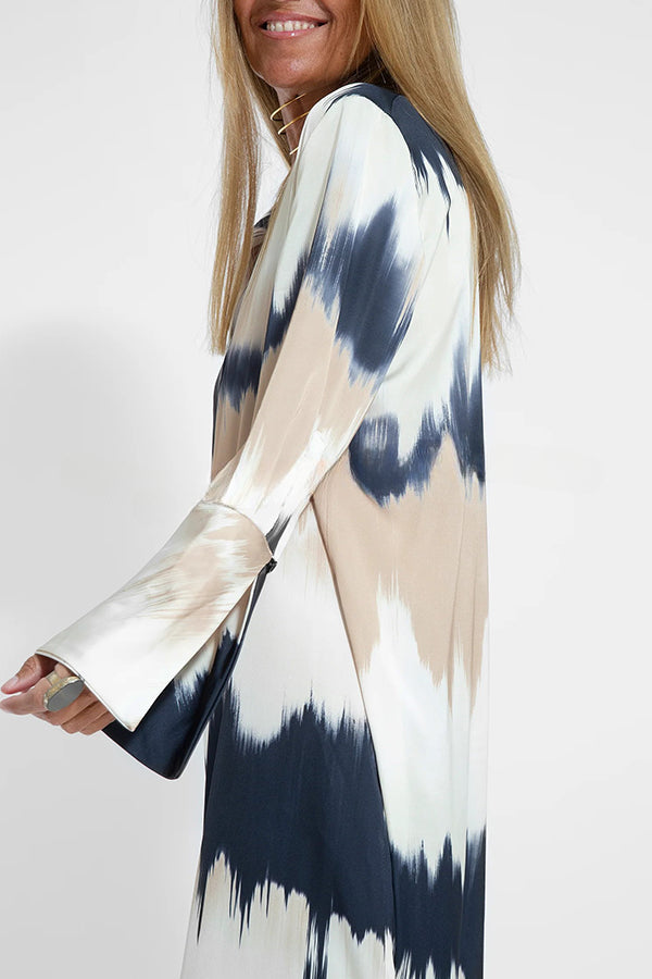 Well Tailored Pullover with a Graceful Silhouette