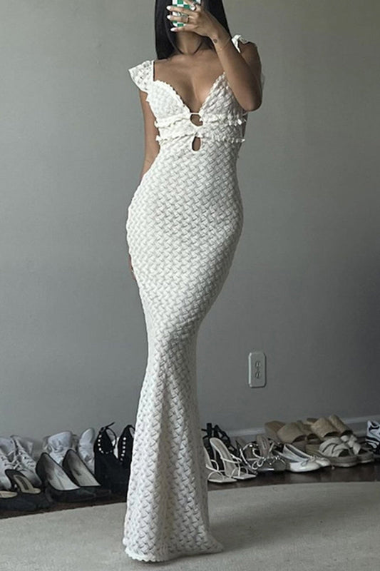 Beautifully Finished Dress in a Timeless Design