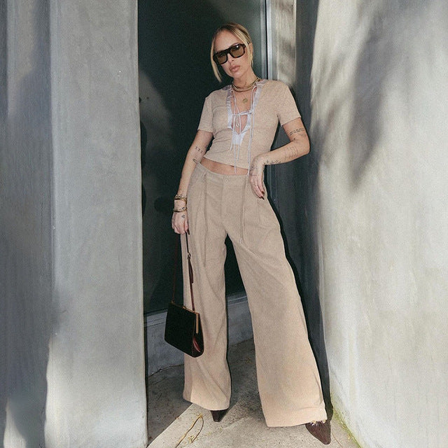 Effortlessly Elegant Top with a Timeless Design