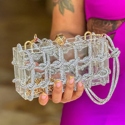 Gracefully Styled Bag for Any Occasion