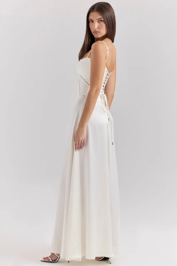 Beautifully Finished Garment in a Timeless Design
