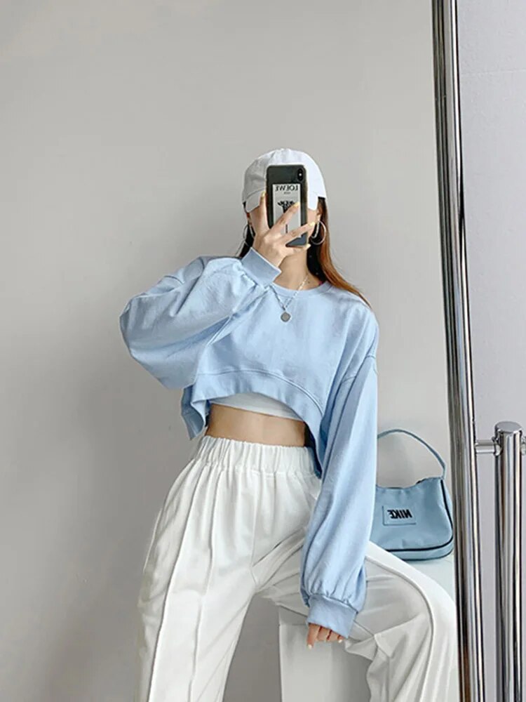 Well Tailored T-Shirt with a Graceful Silhouette