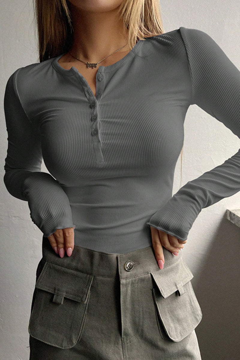 Classic Vintage Top with a Flattering Fit