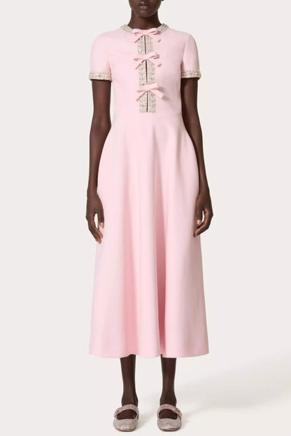 Gracefully Styled Dress for Any Occasion