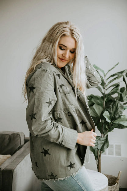 Elegantly Styled Jacket for Everyday Wear