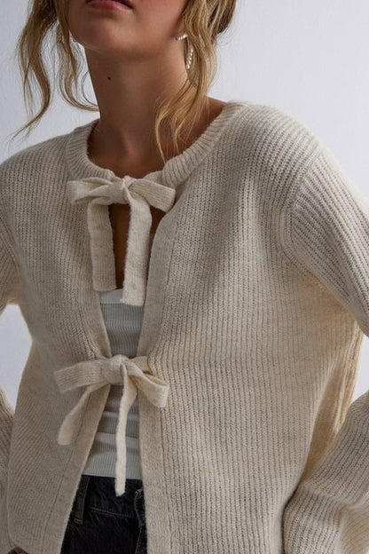 Effortlessly Elegant Cardigan with a Timeless Design